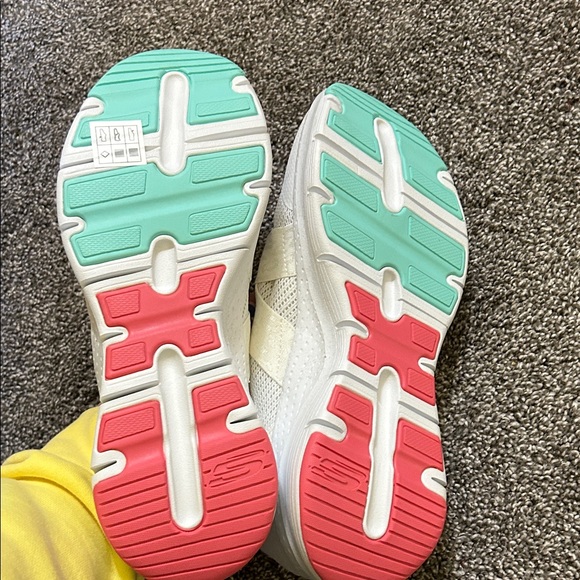 NWT White Slip-On Sneakers with Leopard Print Interior - Picture 8 of 12